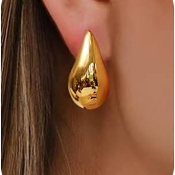 Teardrop Chunky Gold Earrings Costume  Jewelry - Picture 1 of 4